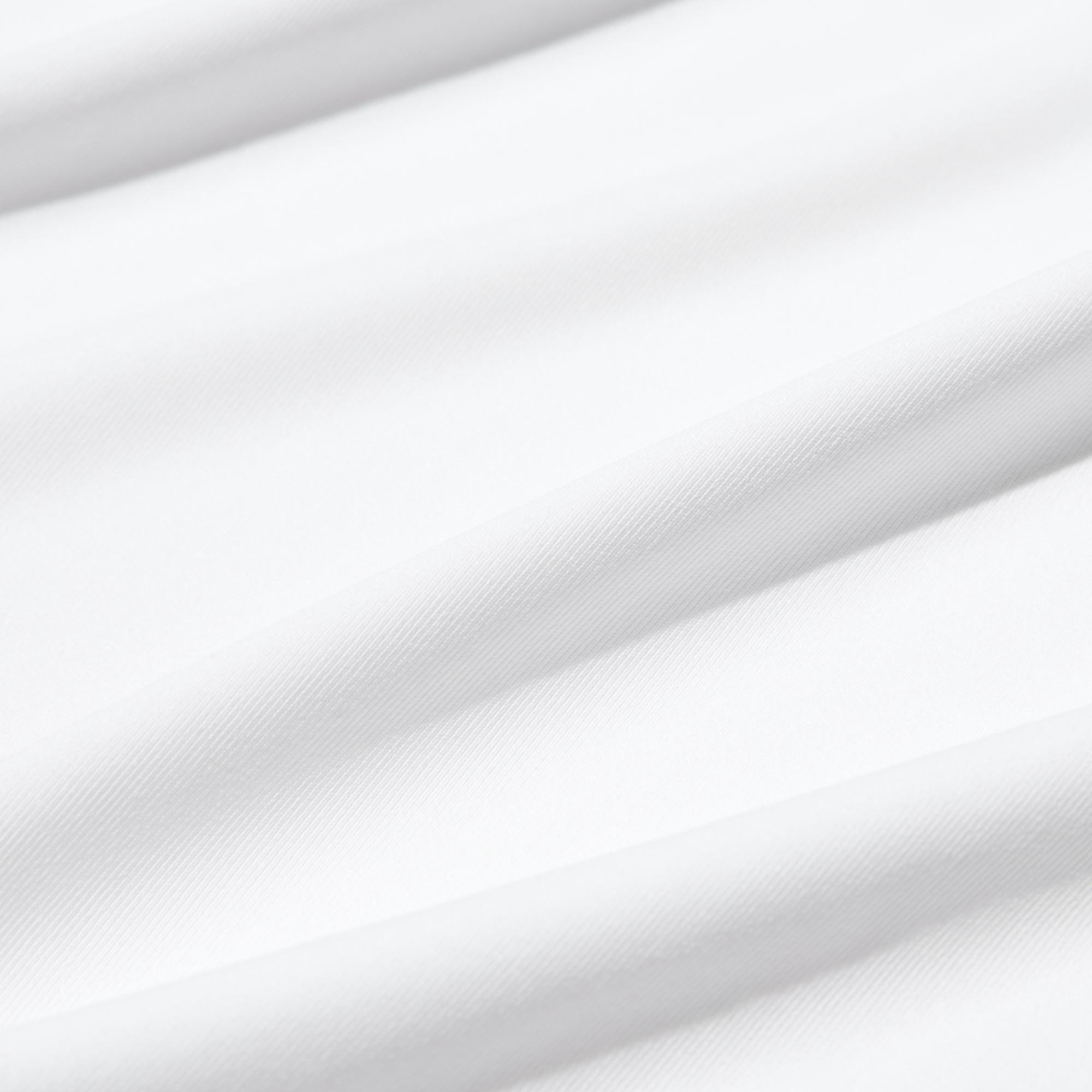 Deodorizing and odor control features. With Cool to the Touch function Smooth and gentle surface texture.