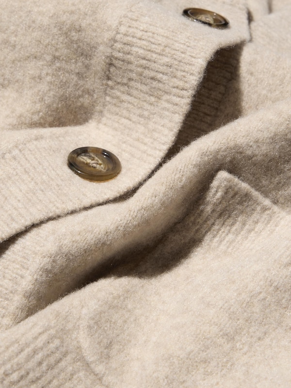 Áo Len Cardigan Sợi Souffle Cổ V Dáng Ngắn