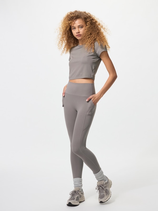 AIRism Áo Thun Vải Mềm Dáng Lửng