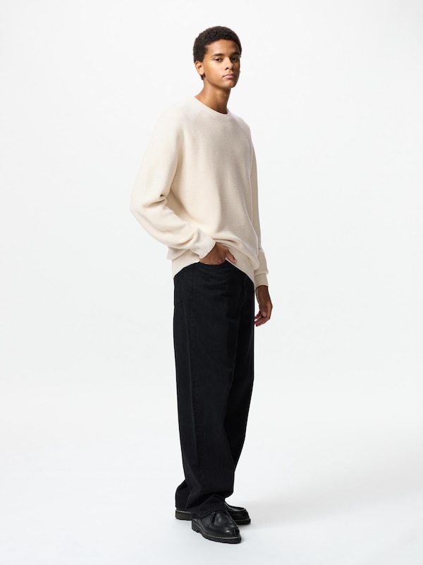 3D Knit Crew Neck Sweater