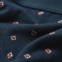 https://image.uniqlo.com/UQ/ST3/vn/imagesgoods/482600/feature/vngoods_482600_feature1.jpg