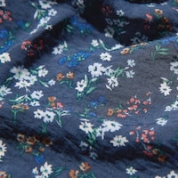 https://image.uniqlo.com/UQ/ST3/vn/imagesgoods/482648/feature/vngoods_482648_feature1.jpg