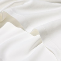 https://image.uniqlo.com/UQ/ST3/vn/imagesgoods/483414/feature/vngoods_483414_feature1.jpg