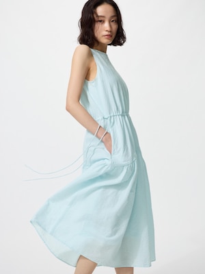Đầm Vải Pha Linen Xếp Tầng Không Tay