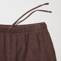 https://image.uniqlo.com/UQ/ST3/vn/imagesgoods/484609/feature/vngoods_484609_feature2.jpg