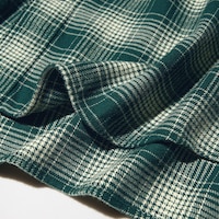 https://image.uniqlo.com/UQ/ST3/vn/imagesgoods/486602/feature/vngoods_486602_feature1.jpg