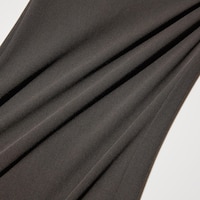 https://image.uniqlo.com/UQ/ST3/vn/imagesgoods/487959/feature/vngoods_487959_feature3.jpg