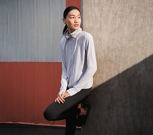 Women's sweatshirts and sweatpants hero image